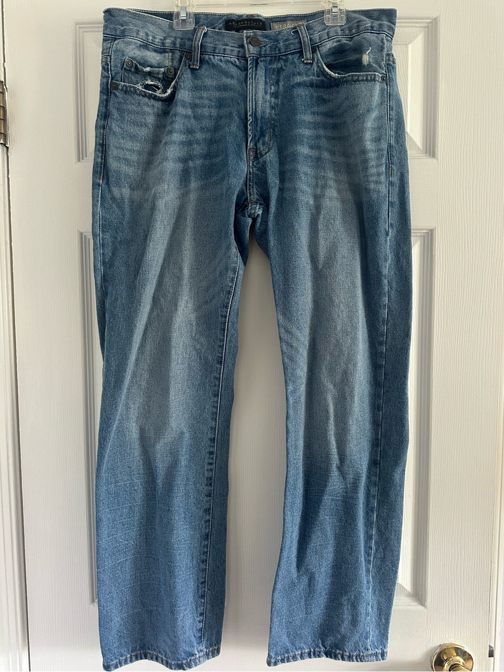 Aeropostale Men's Light Blue Straight Relaxed Fit Jeans size 32/30